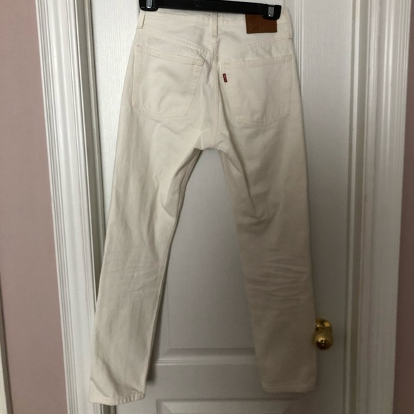 Levi’s white jeans - Picture 5 of 5